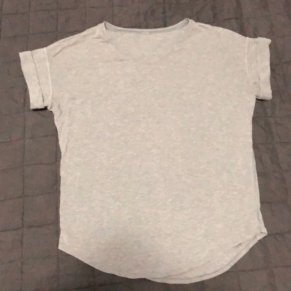 Lululemon T-shirt